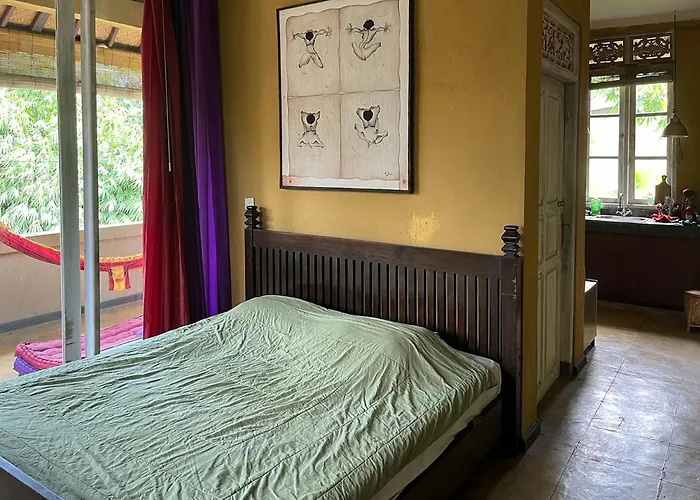 210m2 Two Floor House With Two Kitchens And 2 Bathrooms Garden And Pool Сasa de vacaciones