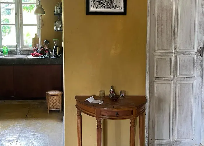 Сasa de vacaciones 210m2 Two Floor House With Two Kitchens And 2 Bathrooms Garden And Pool Ubud