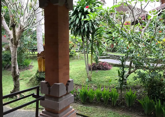Сasa de vacaciones 210m2 Two Floor House With Two Kitchens And 2 Bathrooms Garden And Pool *