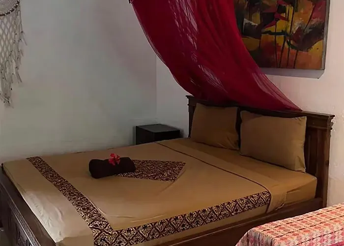 Сasa de vacaciones 210m2 Two Floor House With Two Kitchens And 2 Bathrooms Garden And Pool Ubud