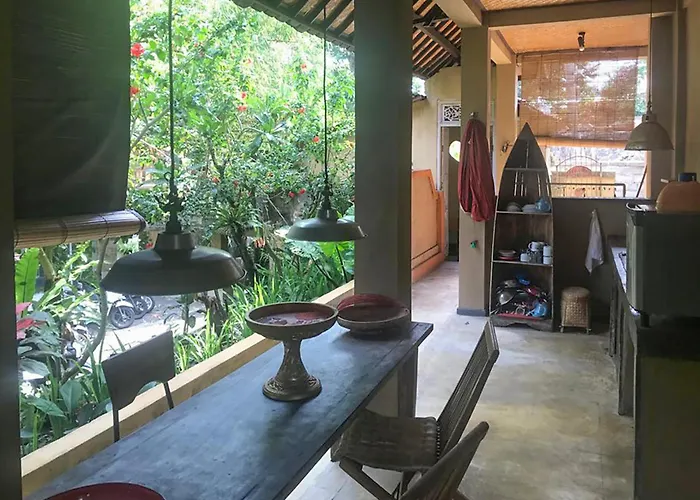 Сasa de vacaciones 210m2 Two Floor House With Two Kitchens And 2 Bathrooms Garden And Pool
